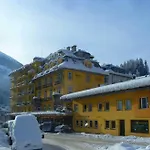 Kurhotel&hotel Mozart 3*
