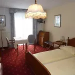Kurhotel&hotel Mozart 3*