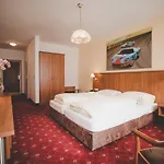 Hotel Kurhotel&hotel Mozart 3*
