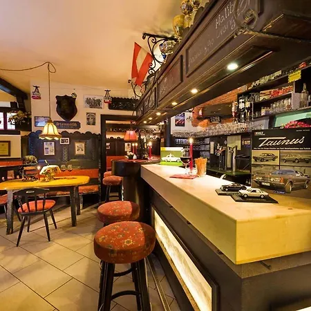 & Mozart Hotel 3*