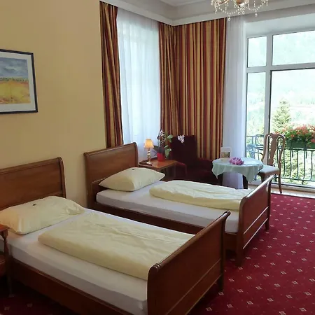 & Mozart Hotel 3*