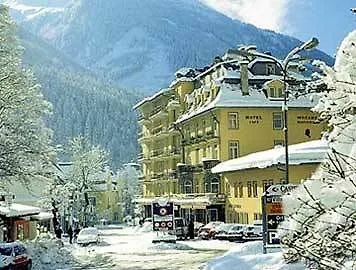 & Mozart Hotel 3*