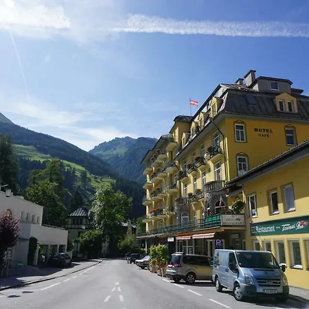 & Mozart Hotel