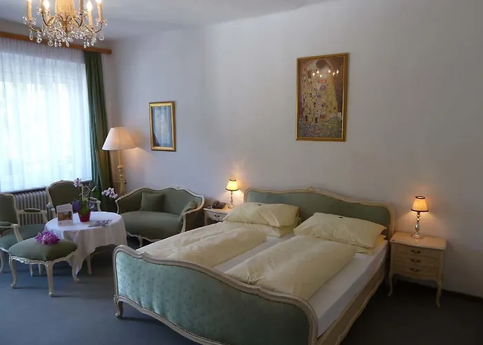 & Mozart Otel 3*