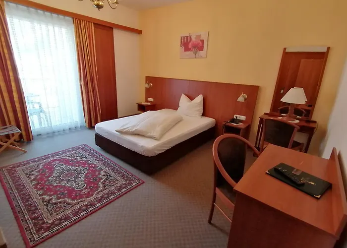 & Mozart Otel 3*